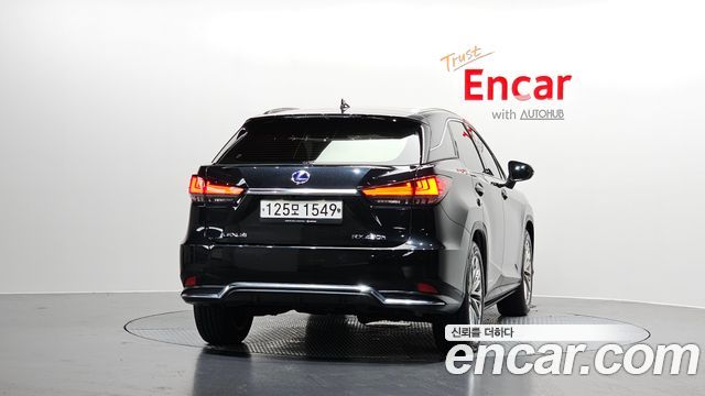 Lexus RX 450h 4-го поколения Executive - фото 2