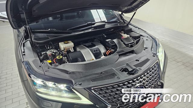 Lexus RX 450h 4-го поколения Executive - фото 4