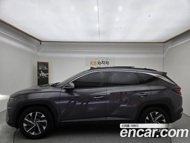 Hyundai Tucson NX4, гибрид Inspiration 2WD - фото 1