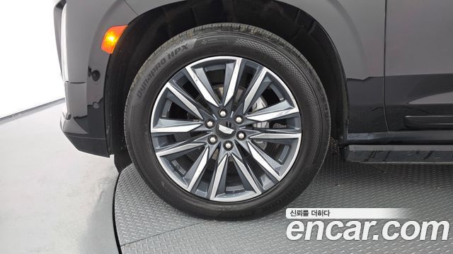 Cadillac Escalade 5-го поколения 6.2 Sports Platinum - фото 4