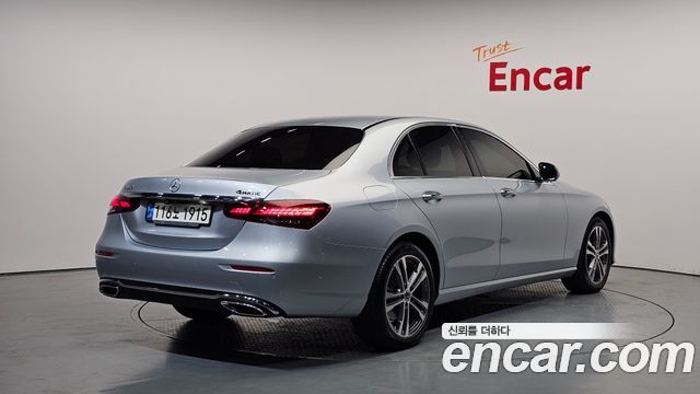 Mercedes-Benz E-Class W213 E350 4MATIC Avantgarde - фото 1