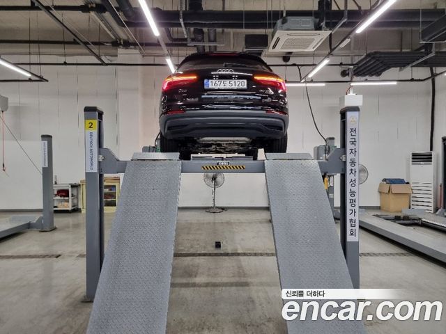 Audi Q3 F3 40 TFSI Quattro - фото 1