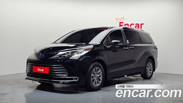 Toyota Sienna 4-го поколения 2.5 Hybrid AWD - фото 0