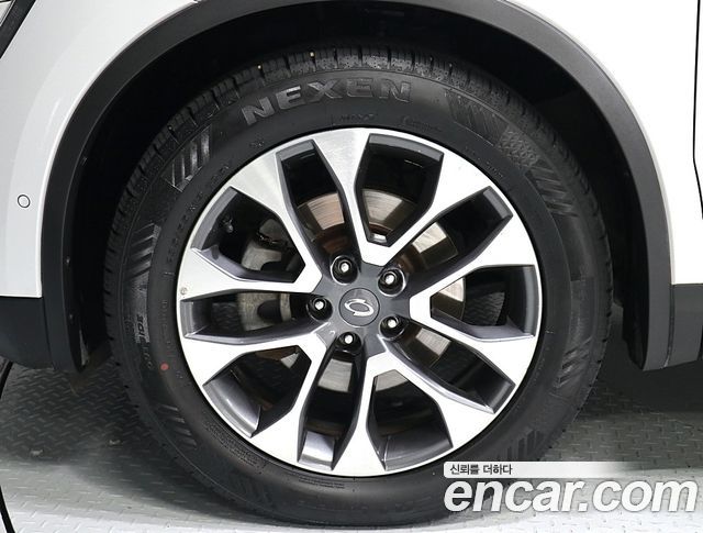 Renault Samsung QM6 Diesel 2WD RE Signature - фото 4