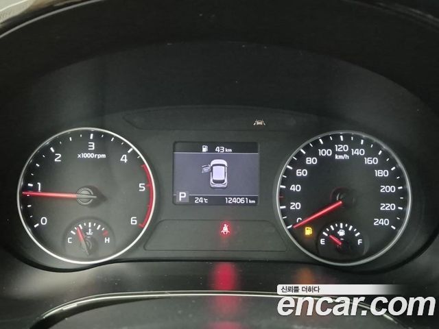 Kia Seltos Diesel 1.6 2WD Trendy - фото 4
