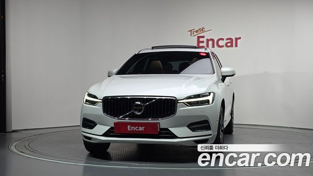 Volvo XC60 2-го поколения T8 Inscription - фото 2
