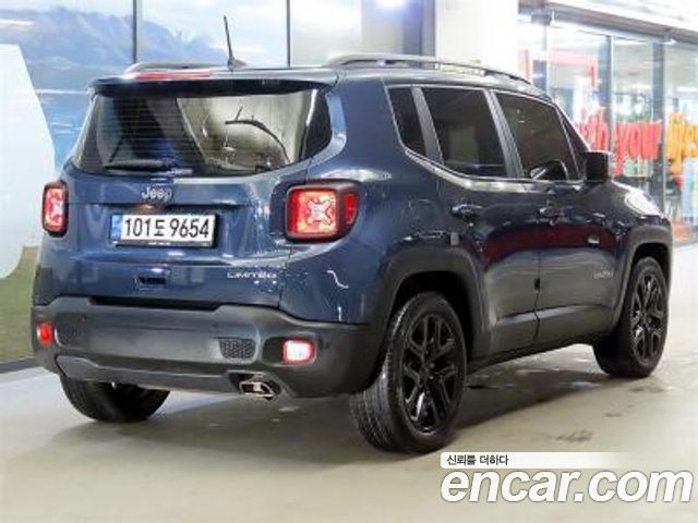 Jeep Renegade 1.3 Limited - фото 3