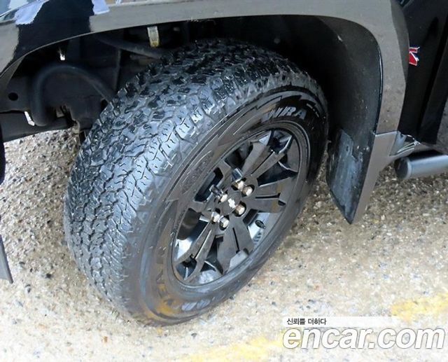 Chevrolet (GM Daewoo) Colorado 3.6 Z71-X Midnight 4WD - фото 4