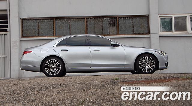 Mercedes-Benz S-Class W223 S350 d - фото 1