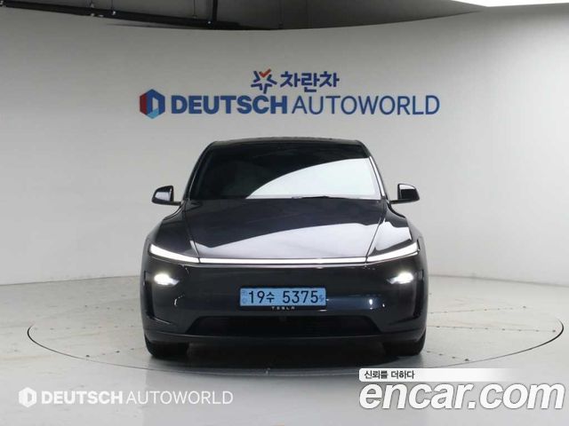 Tesla Model Y RWD - фото 2