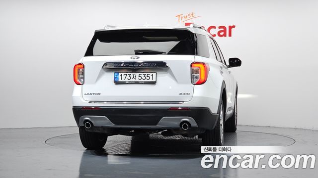 Ford Explorer 6-го поколения 2.3 LimIted 4WD - фото 3