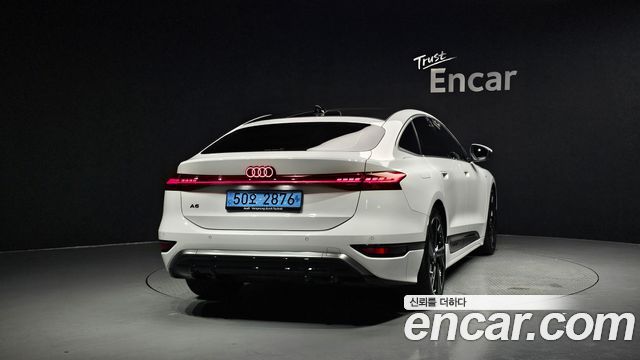 Audi A6 e-Tron Performance S line - фото 3