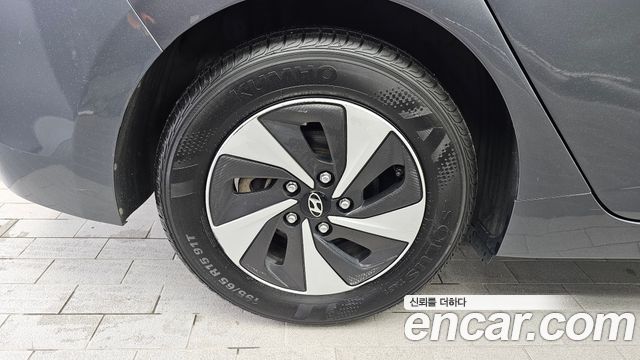 Hyundai Ioniq гибрид N - фото 4
