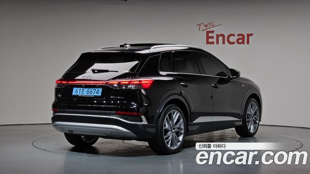 Audi Q4 e-Tron F4 45 Premium - фото 0