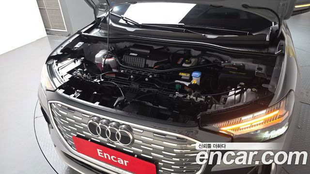 Audi Q4 e-Tron F4 45 Premium - фото 4