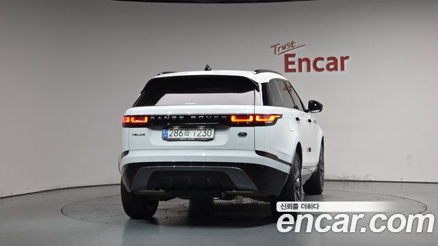 Land Rover Range Rover Velar 2.0 P250 R-Dynamic SE - фото 3