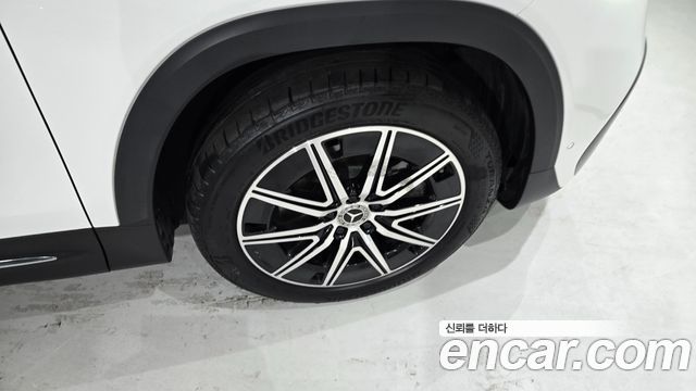 Mercedes-Benz EQB X243 EQB300 4MATIC AMG Line - фото 4
