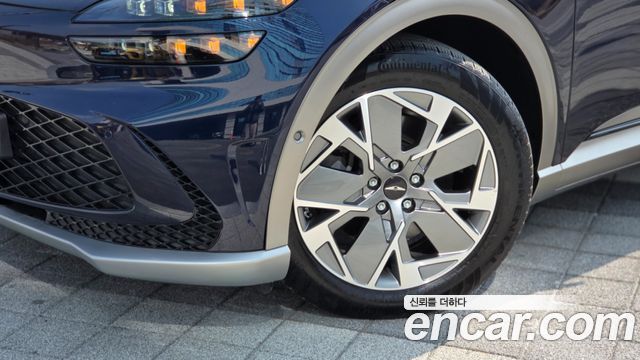 Genesis GV60 Standard - фото 1