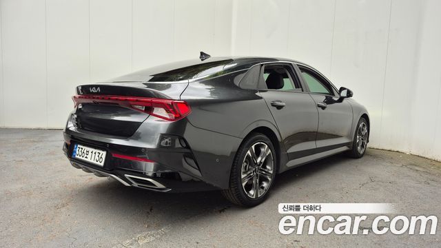 Kia K5 3-го поколения 2.0 Signature - фото 1