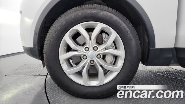 Land Rover Discovery 3.0 SD6 SE - фото 4