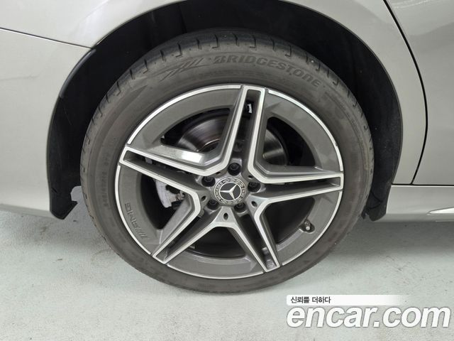 Mercedes-Benz C-Class W205 C220 d 4MATIC AMG Line - фото 4