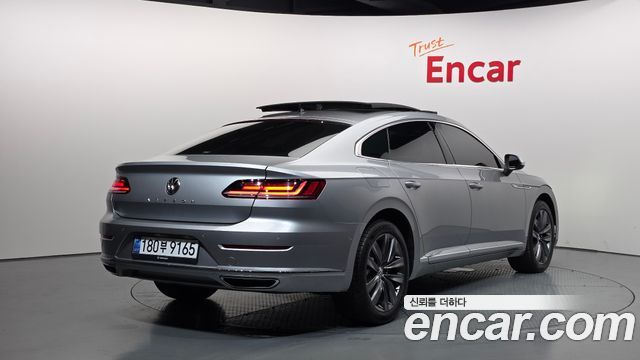 Volkswagen Arteon 2.0 TDI Premium - фото 1