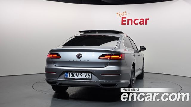 Volkswagen Arteon 2.0 TDI Premium - фото 3