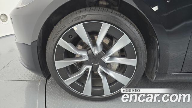 Tesla Model 3 Long Range AWD - фото 4