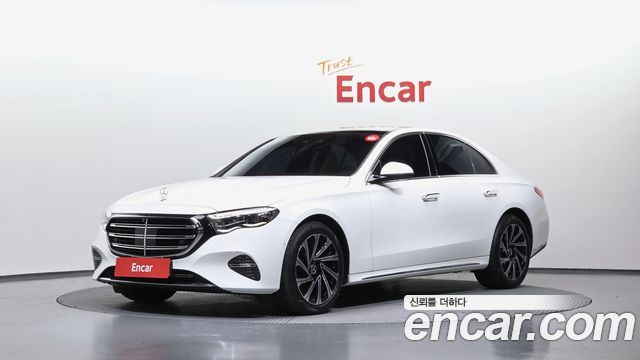 Mercedes-Benz E-Class W214 E300 4MATIC Exclusive - фото 0