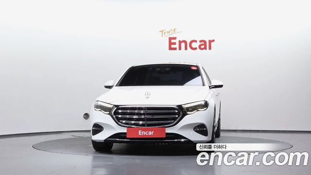 Mercedes-Benz E-Class W214 E300 4MATIC Exclusive - фото 2