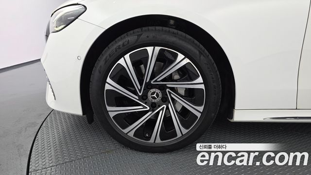 Mercedes-Benz E-Class W214 E300 4MATIC Exclusive - фото 4