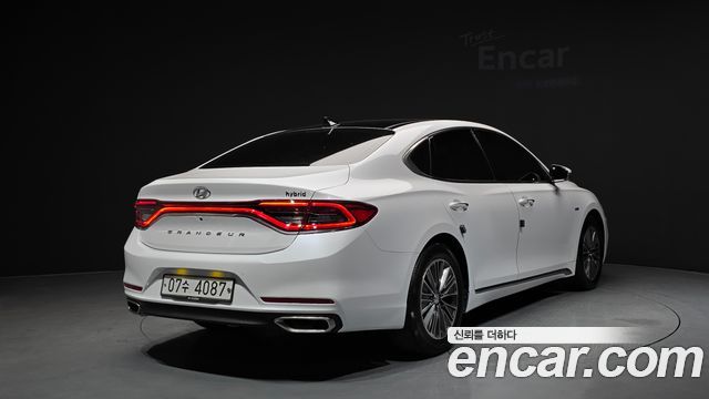 Hyundai Grandeur IG, гибрид Exclusive Special - фото 1