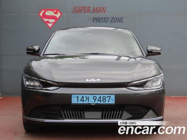 Kia EV6 Standard 4WD Light - фото 1