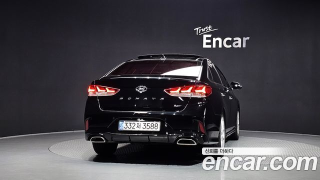 Hyundai Sonata 2.0 Turbo Exclusive - фото 3