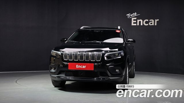 Jeep Cherokee KL 2.4 Longitude High AWD - фото 2