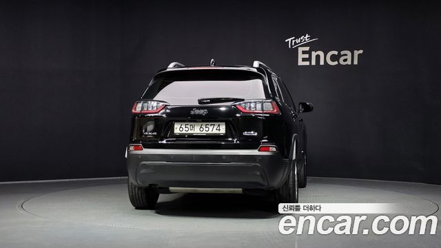 Jeep Cherokee KL 2.4 Longitude High AWD - фото 3