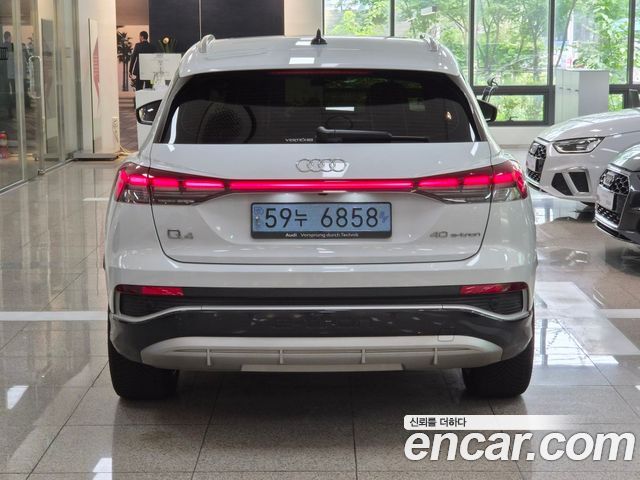 Audi Q4 e-Tron F4 40 Premium - фото 3