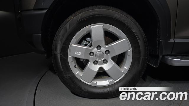 SsangYong Musso Q300 Gasoline 2.0 4WD M7 - фото 4