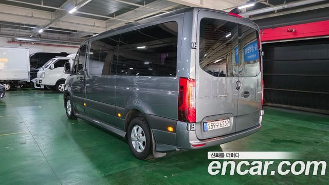 Mercedes-Benz Sprinter 3.0 Diesel W907 - фото 1
