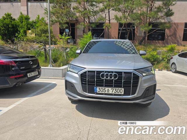 Audi Q7 45 TDI Quattro Premium - фото 2
