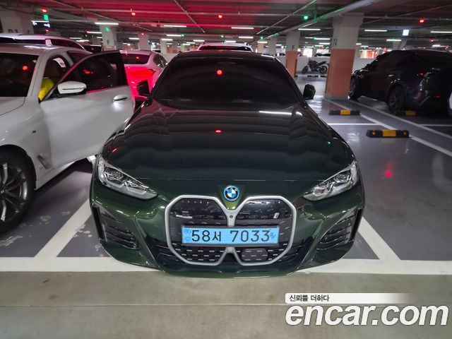 BMW i4 eDrive40 M Sports - фото 0