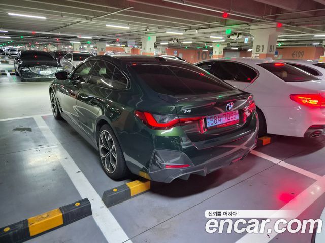 BMW i4 eDrive40 M Sports - фото 2