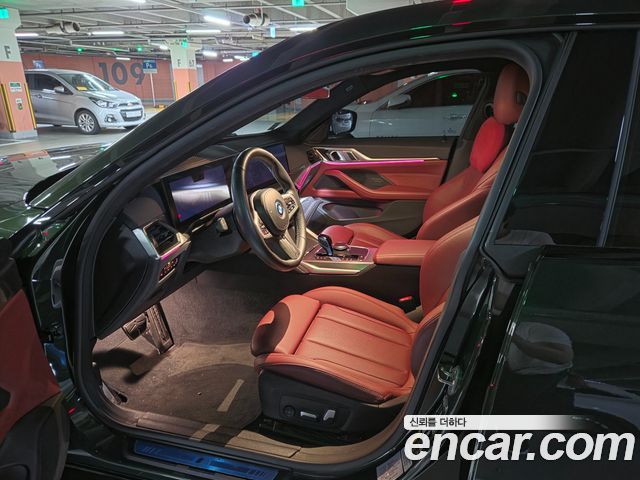 BMW i4 eDrive40 M Sports - фото 4