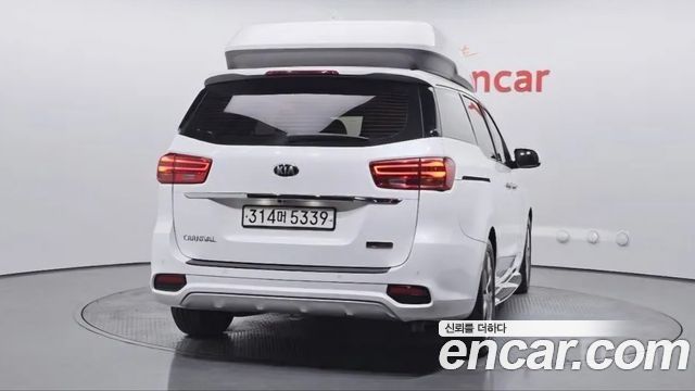 Kia Carnival Новый 7-Seater Hi-Limousine VIP - фото 3