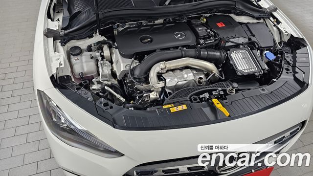 Mercedes-Benz GLA-Class H247 GLA250 4MATIC - фото 4