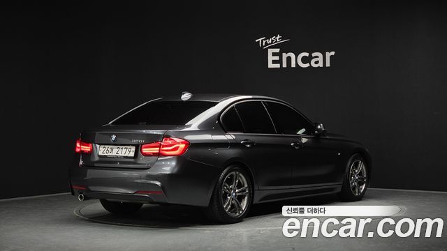 BMW 3 Series F30 320i M Sport - фото 0
