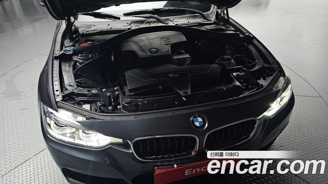 BMW 3 Series F30 320i M Sport - фото 4