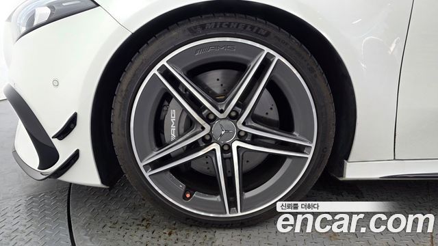 Mercedes-Benz A-Class W177 AMG A45 4MAITC+ Hatchback - фото 4
