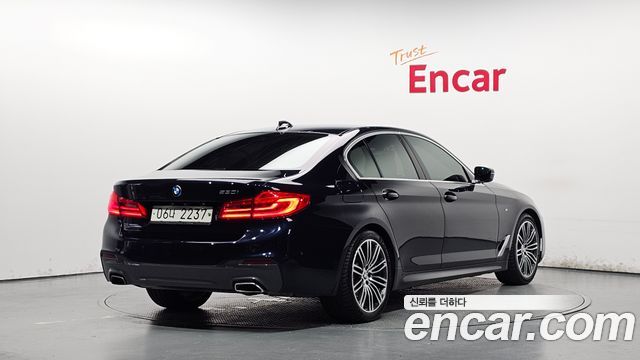 BMW 5 Series G30 530i M Sport Package Plus - фото 1