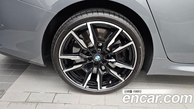 BMW 8 Series G15 M850i xDrive Gran Coupe - фото 4